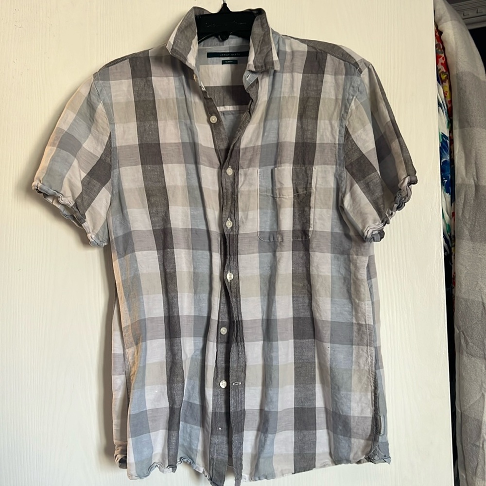 Men’s short sleeve button down